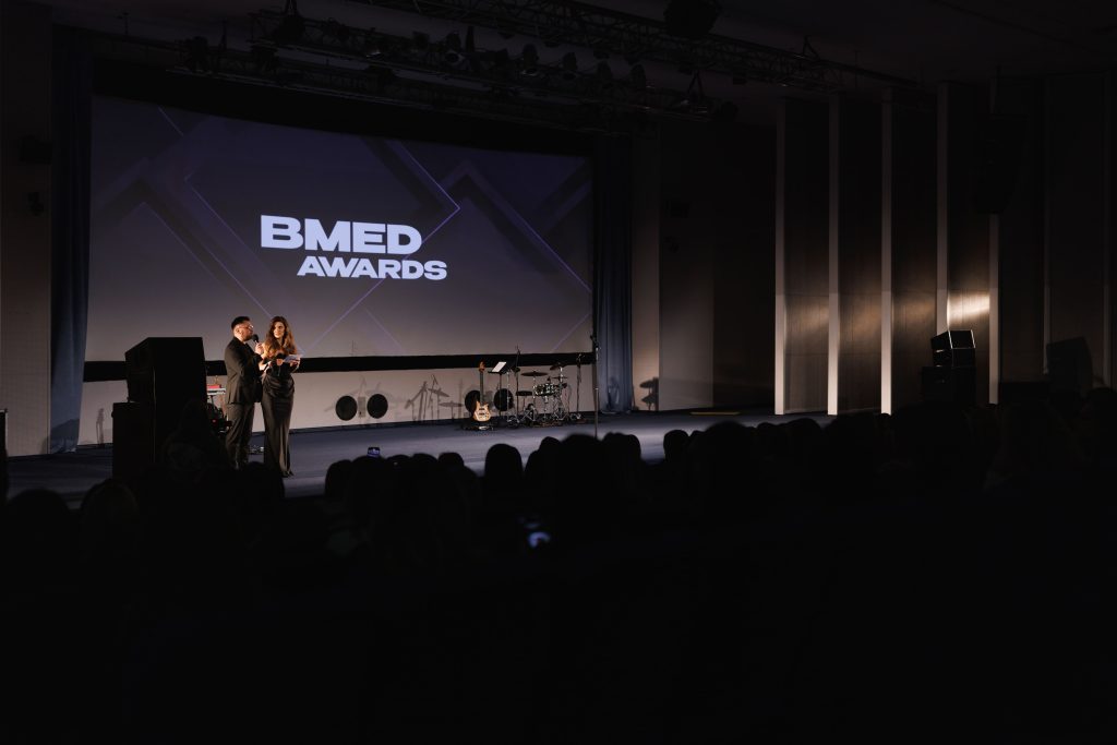 У Києві відбулася церемонія BMED AWARDS: нагороди отримали найкращі партнери iS Clinical